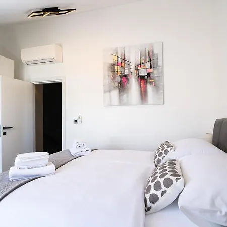 Luxury Apartments Lelu Trogir Zimmer foto